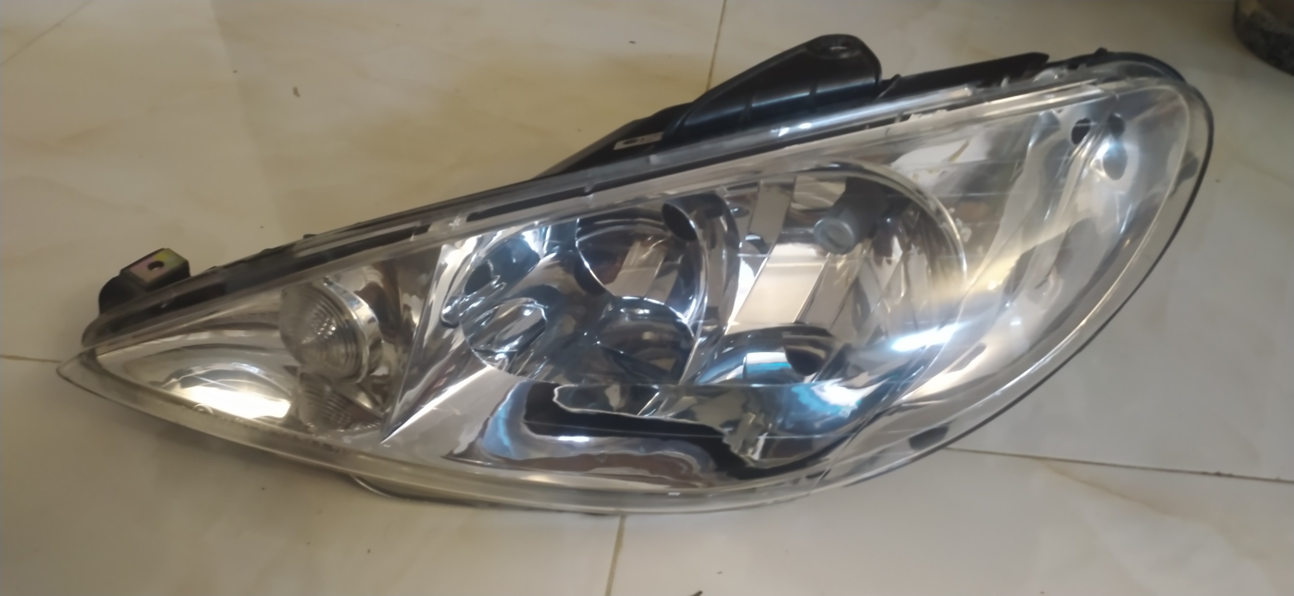 چراغ جلو snt 206 سمت راننده