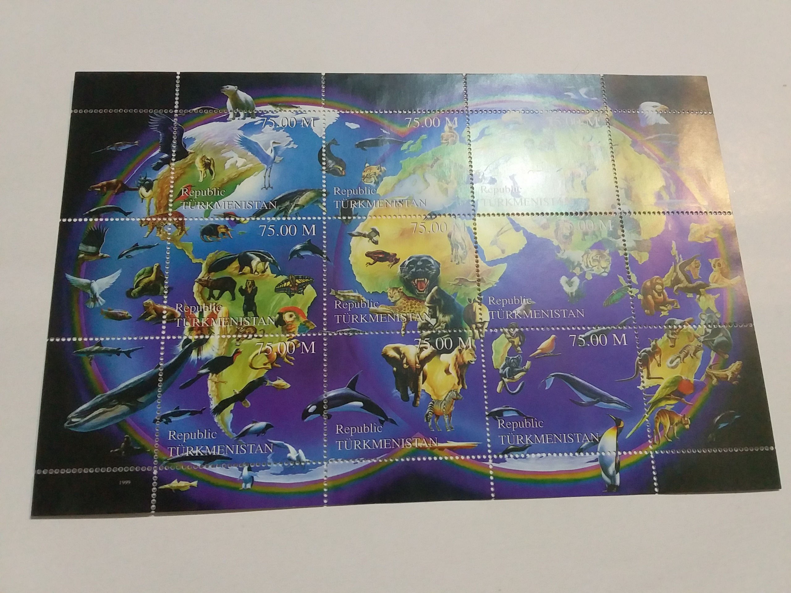 شیت بسیار زیبای کره زمین  با حیوانات محلی