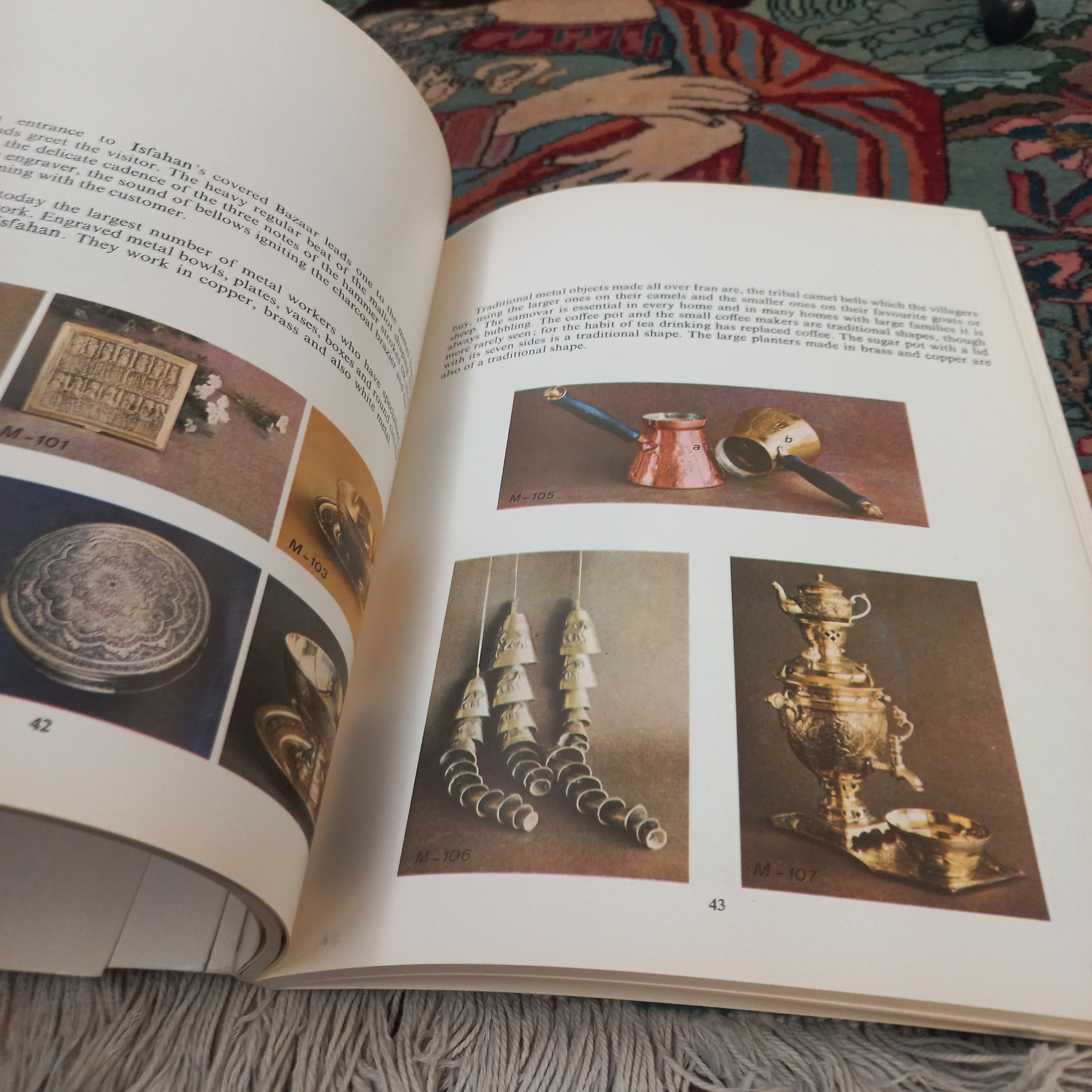 کتاب Iran handicrafts 1978