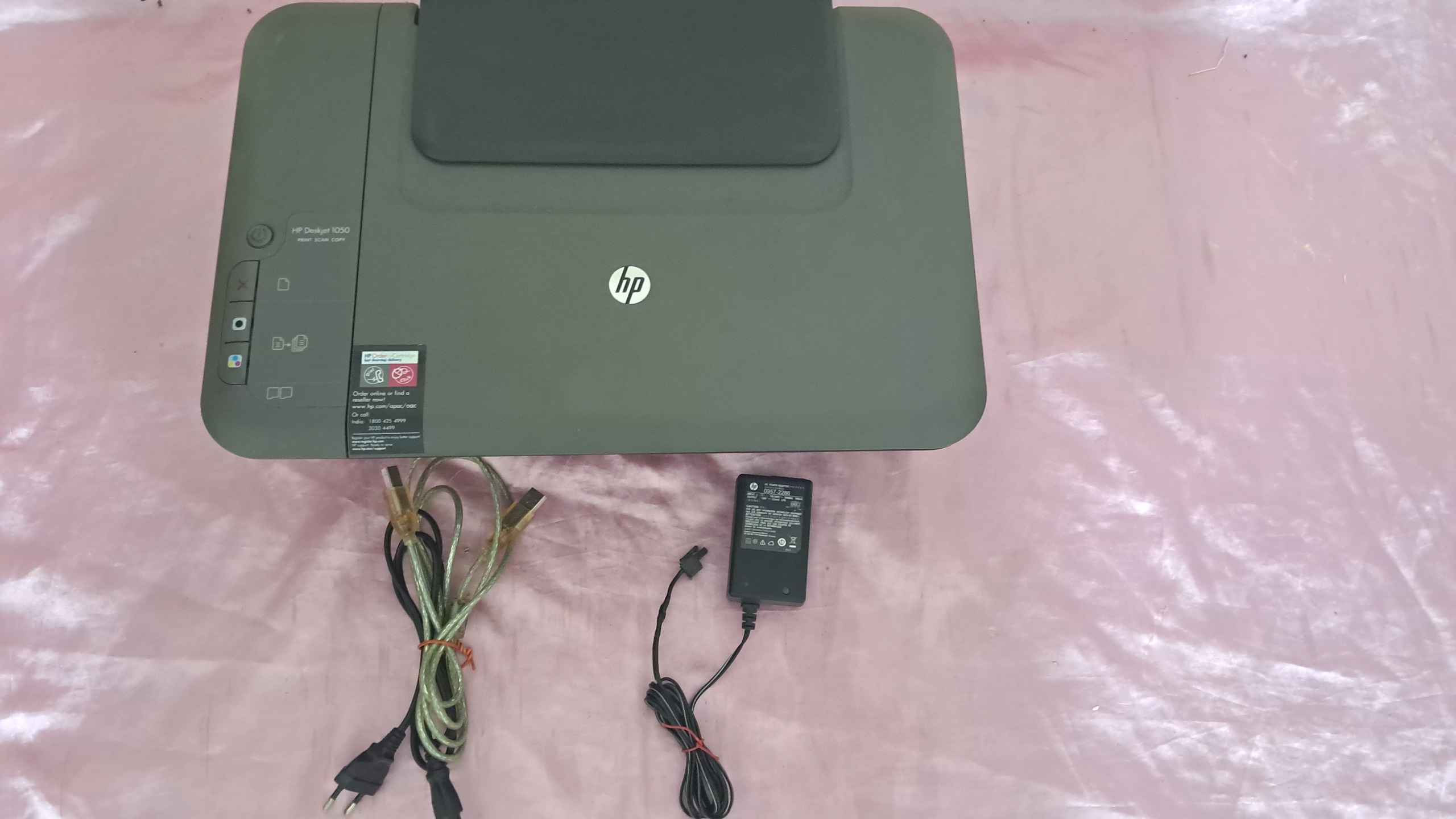 اسکن و پرینت رنگی چند کاره hp deskjet 1050