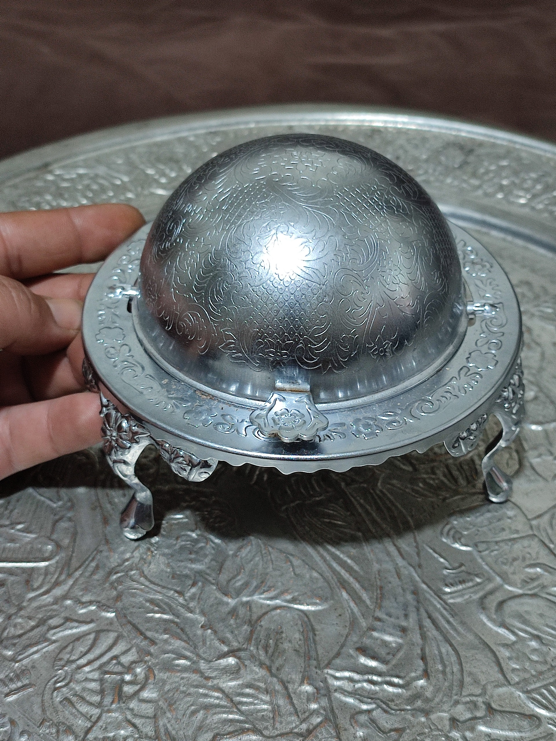 خاویار خوری تمیز و بکر