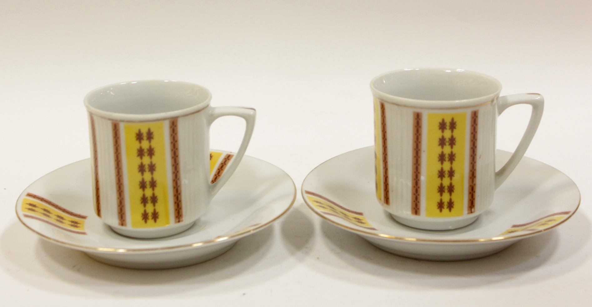 2 فنجان و 5 نعلبکی قهوه خوری شانگهای قدمت پهلوی