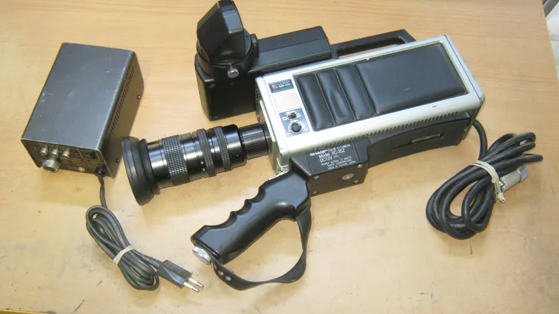 دوربین تلویزیونی بینظیر آنتیک SHARP محصول 1980