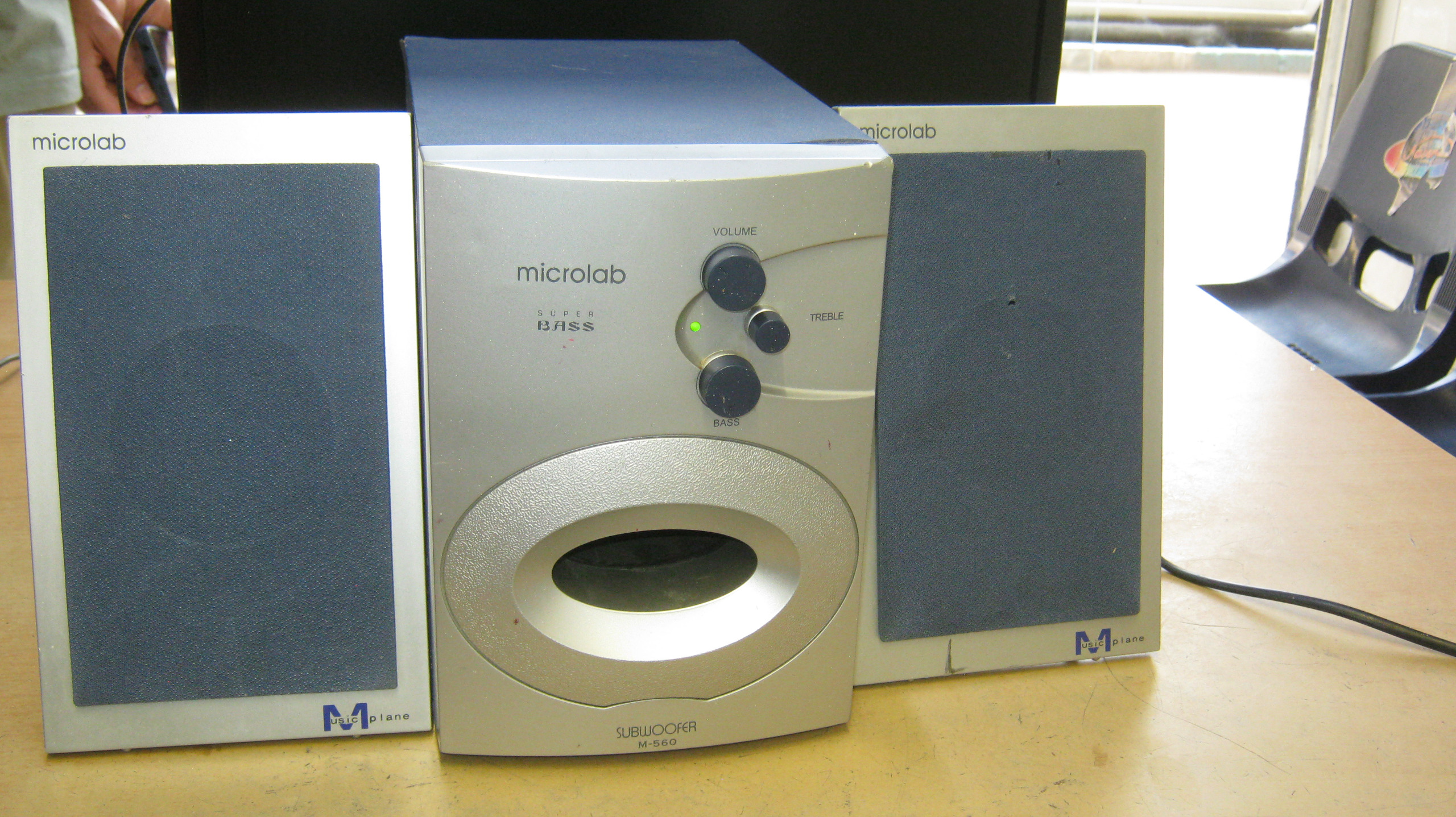 اسپیکر میکرولب اصل قدیم مدل M-560