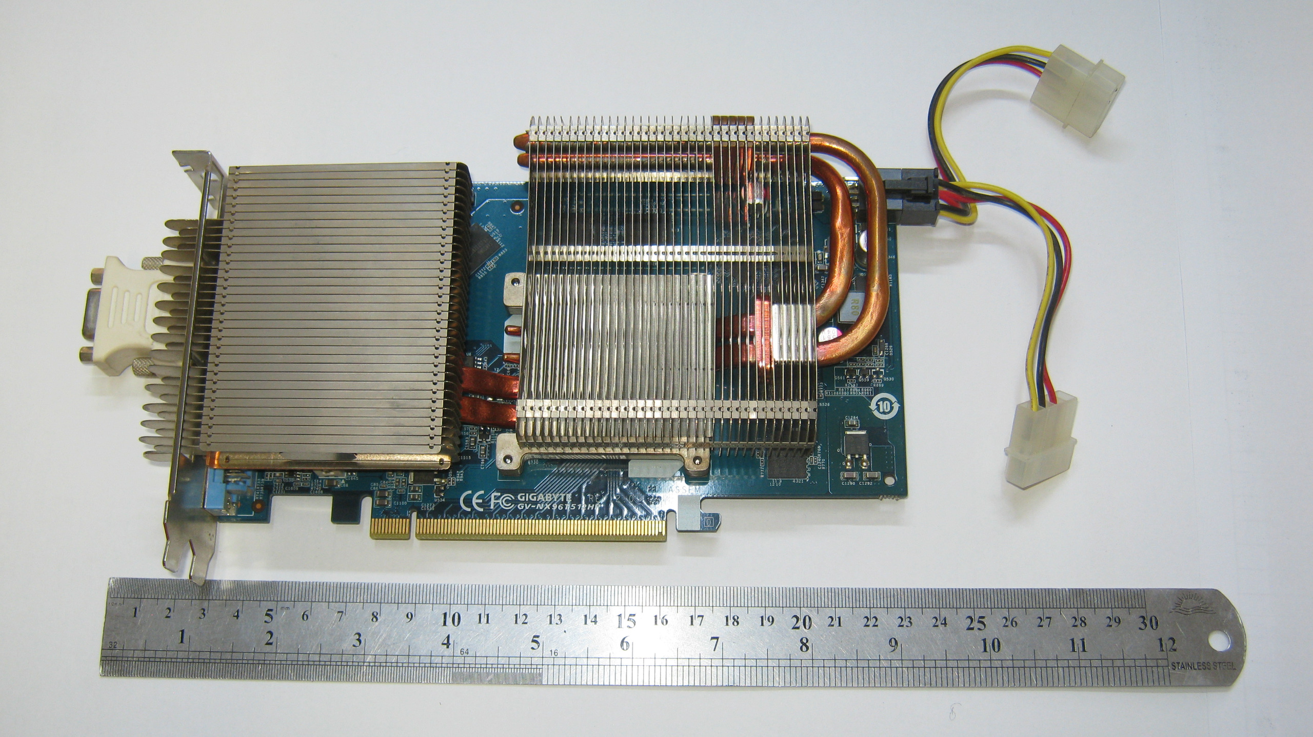 Gigabyte GV-NX96T512HP GDDR3