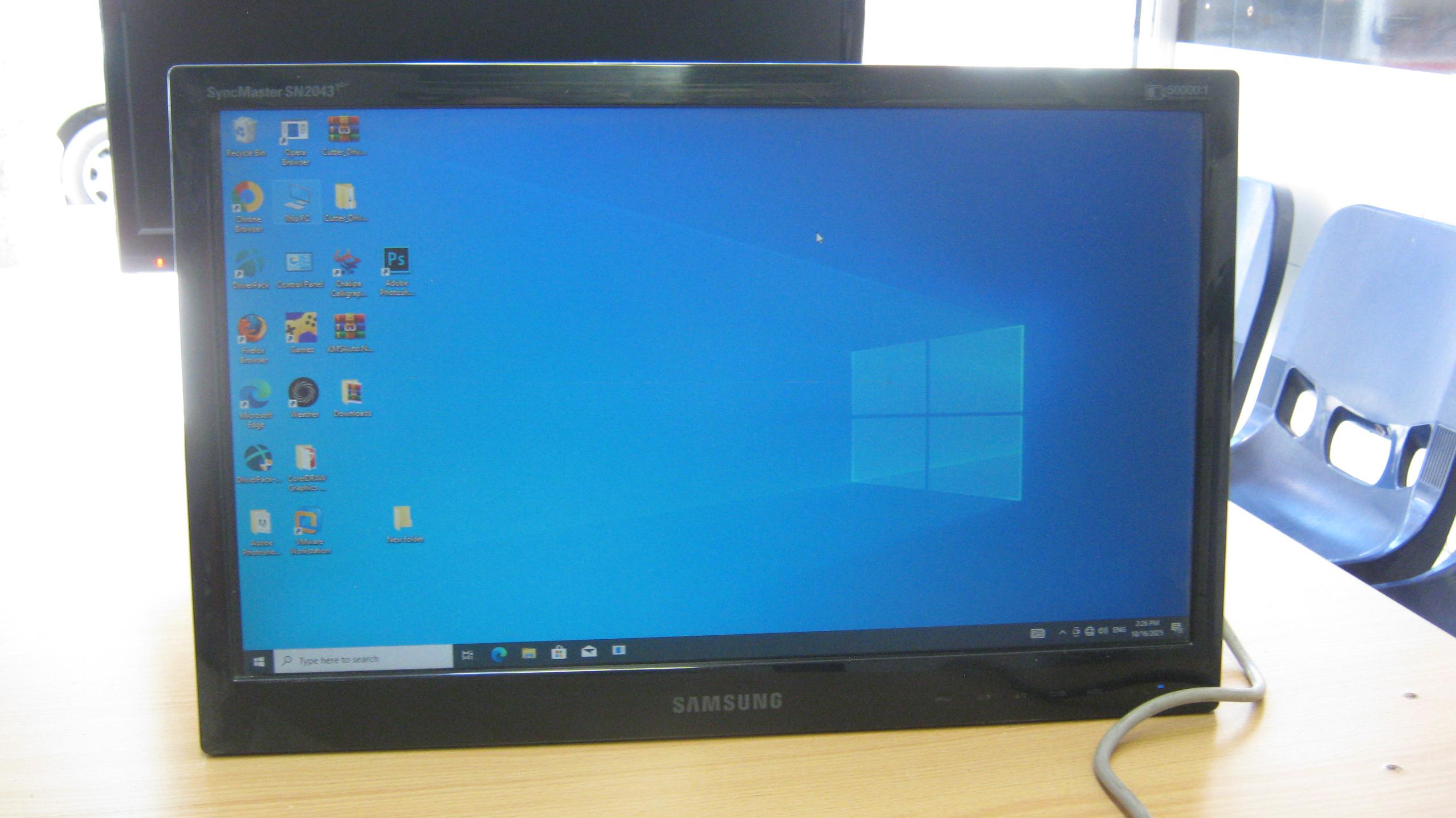 مانیتور LCD سامسونگ مدل SN2043 PLUS