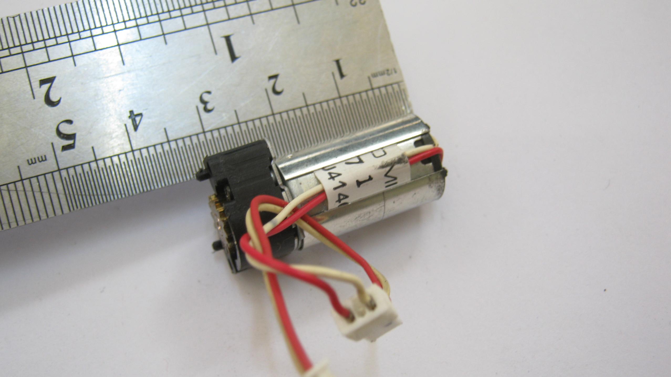 آرمیچر بسیار کوچک گیربکس دار کارکرد حدودا 6 ولت