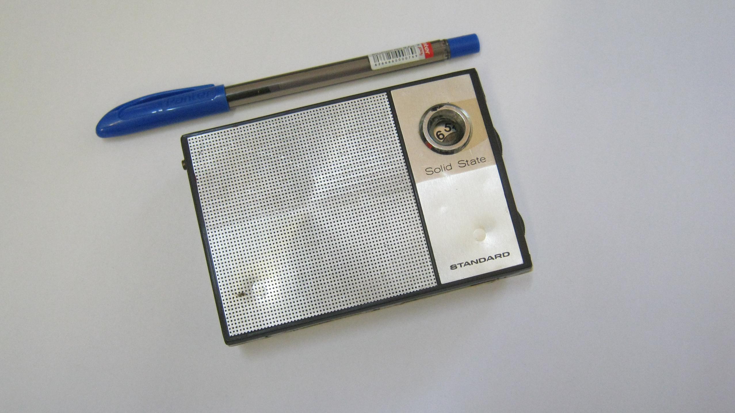 رادیو تک موج قدیمی Solid State SR-F 408