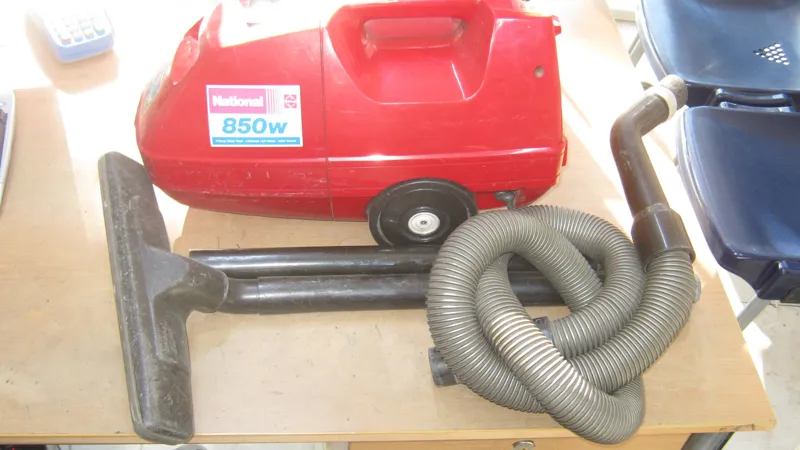 جارو برقی ناسیونال اصل ژاپن