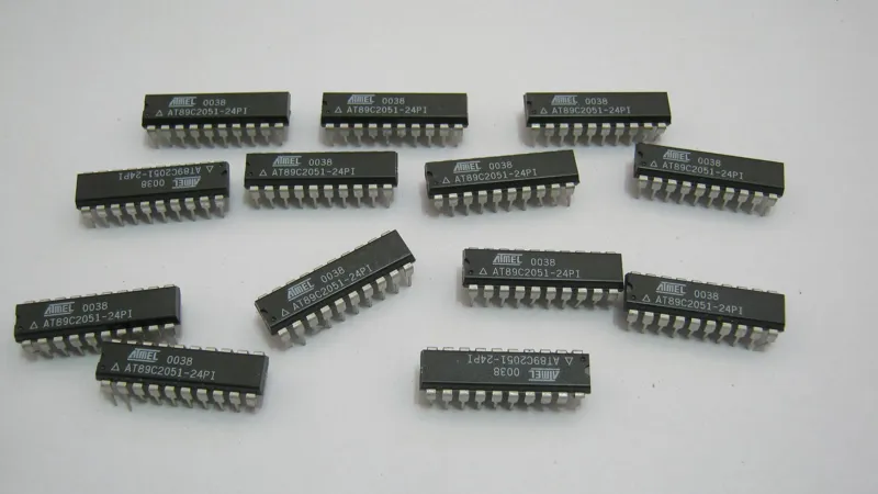 آی سی میکروکنترلر AT89C2051-24PI