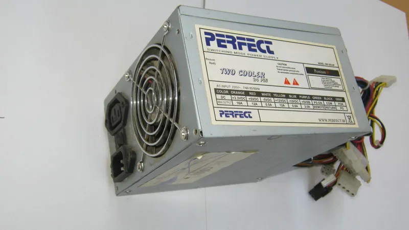 پاور کامپیوتر PERFECT مدل 500V-2F8 سالم سوکت 6 پین