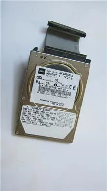 TOSHIBA