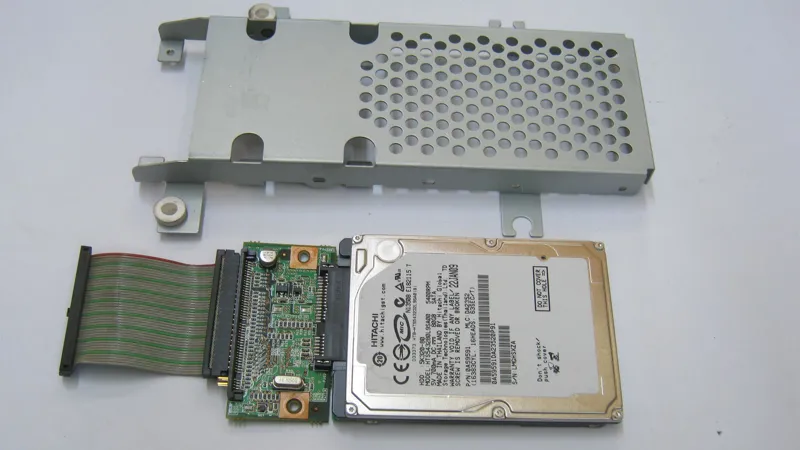 هارد 80 گیگ 25 اینج به همراه مبدل به 44 پین IDE