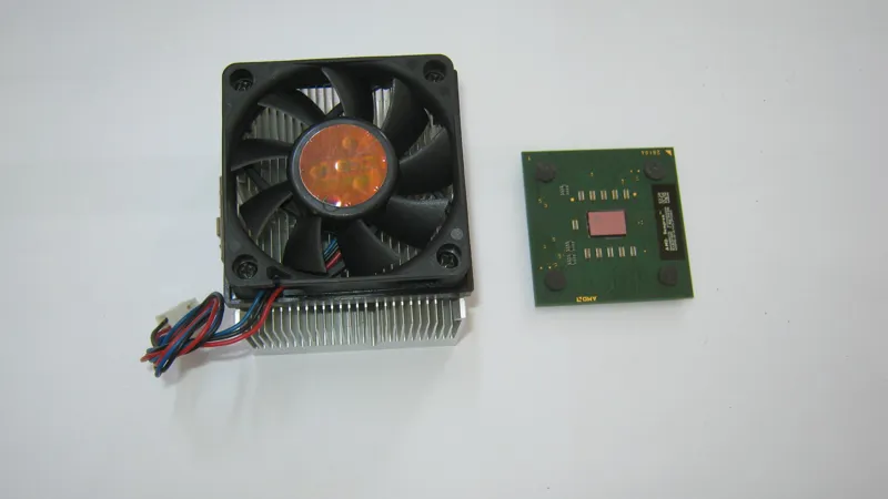 AMD Sempron 2200 SDA2200DUT3D فن فابریک