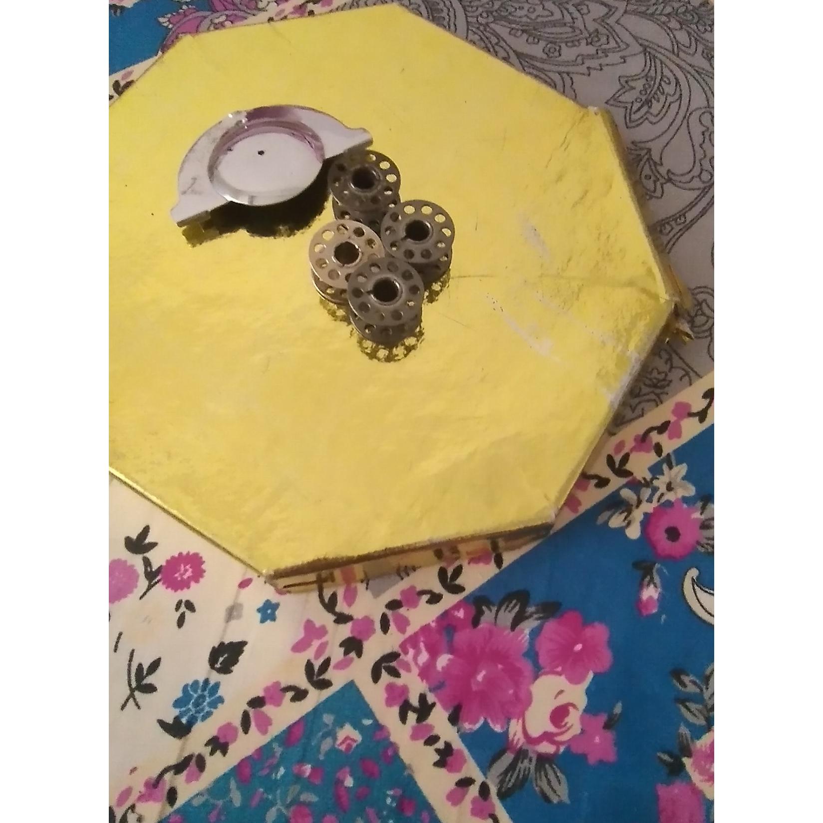 وسایل چرخ خیاطی قدیم