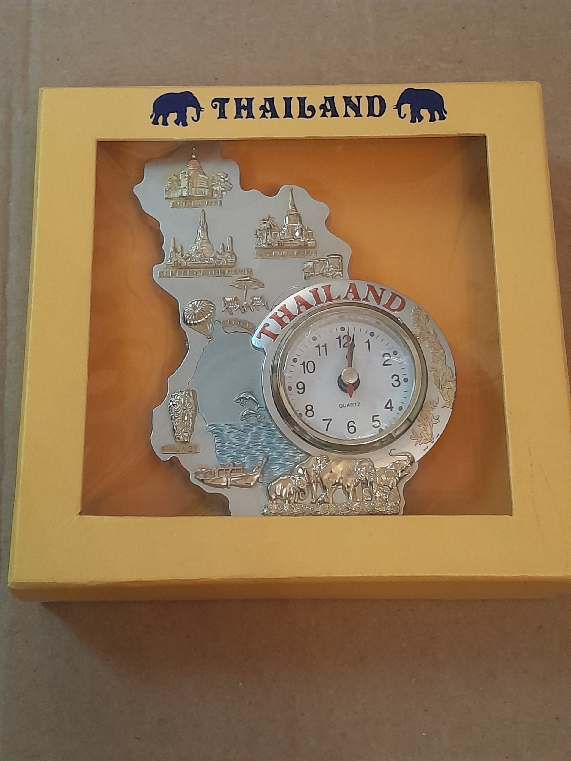 ساعت رومیزی ساخت تایلند آکبند