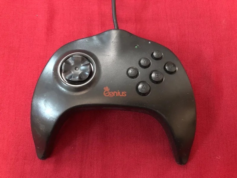 دسته بازی کامپیوتر برند Genius