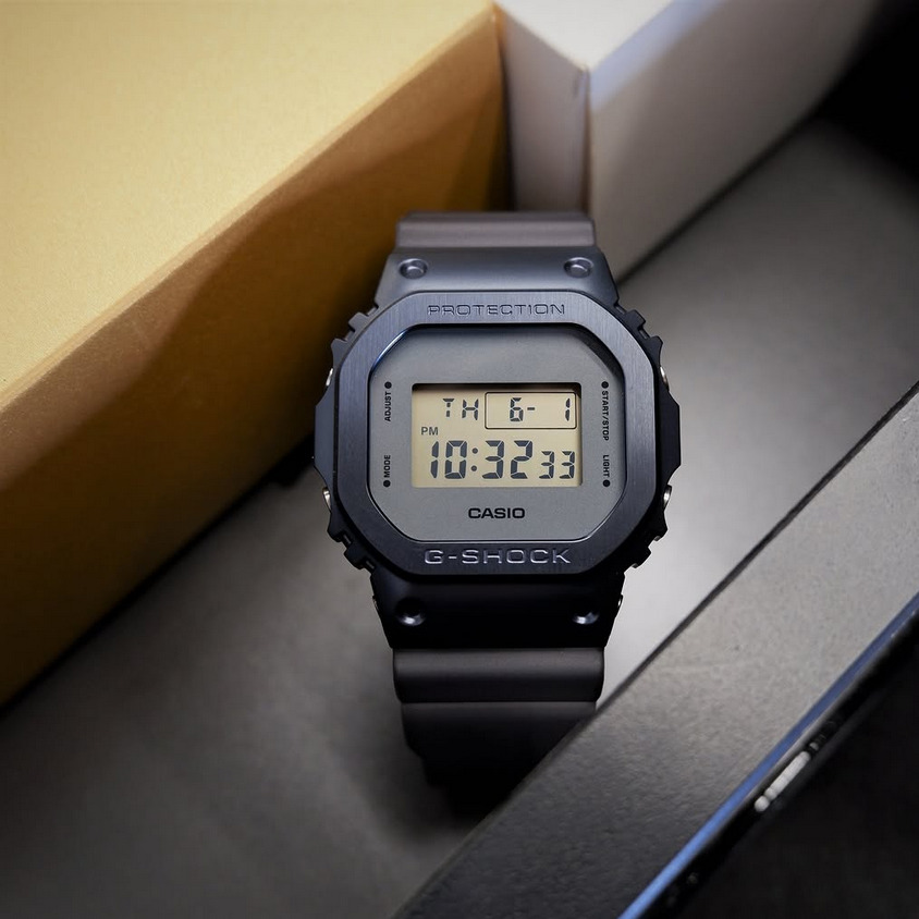 ساعت کاسیو جی شاک CASIO -GM-5600MF-2DR