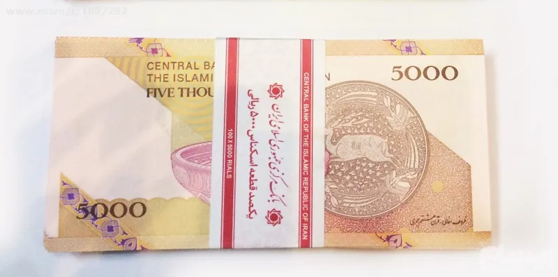 یک بسته صدتایی اسکناس 500 تومانی (نو)