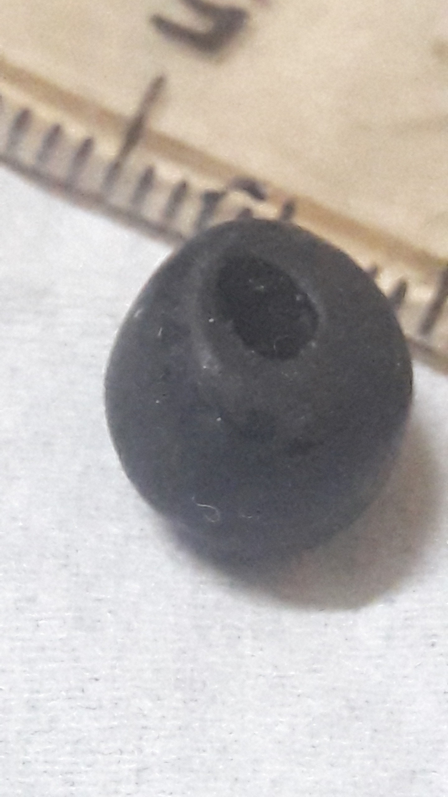 مهره  قدیمی ساروج خاکستری