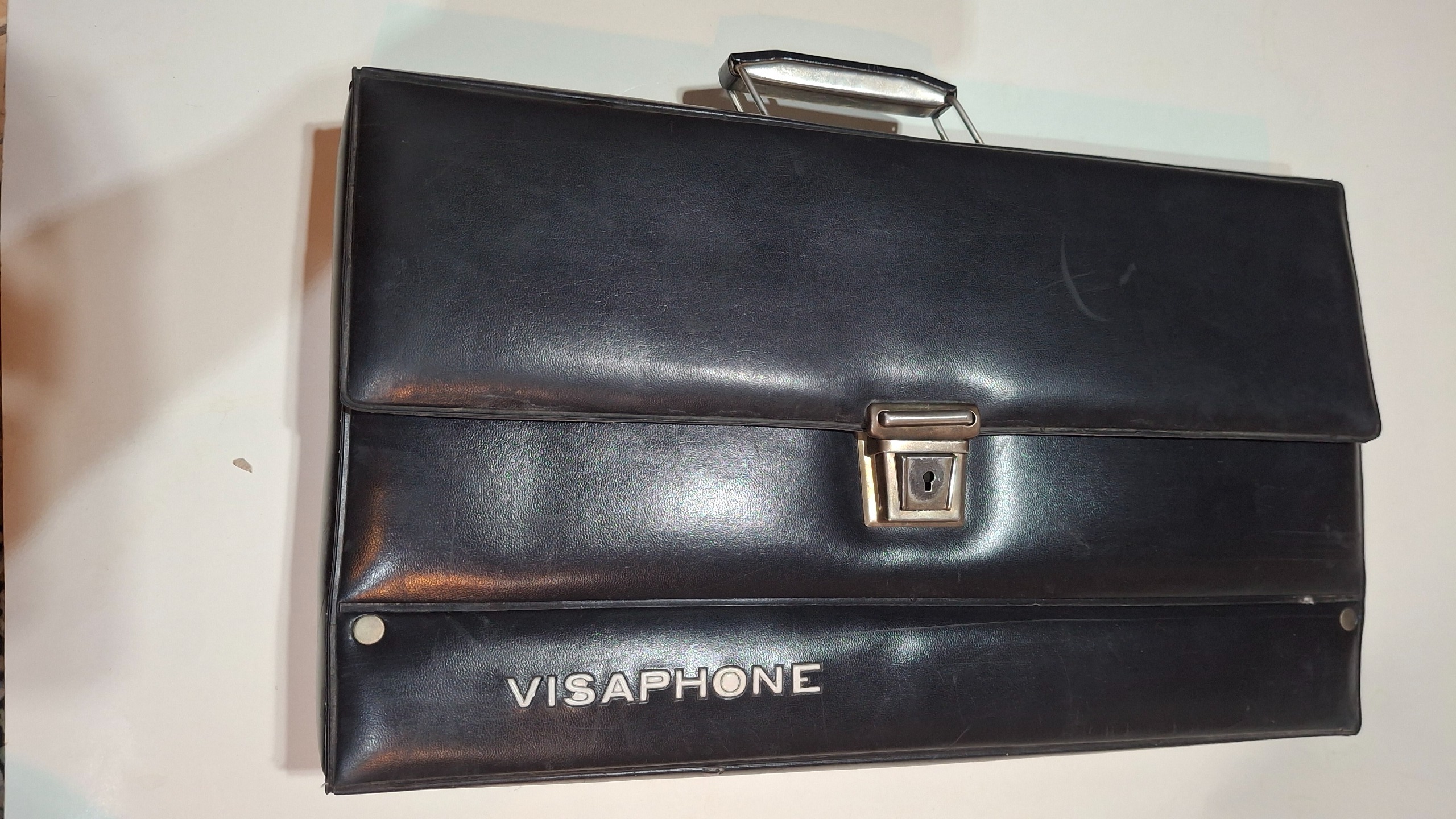 کیف نوار کاست قدیمی المانی