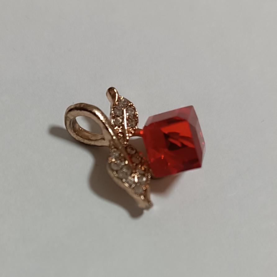 آویز گردنبند طرح گل نگین دار