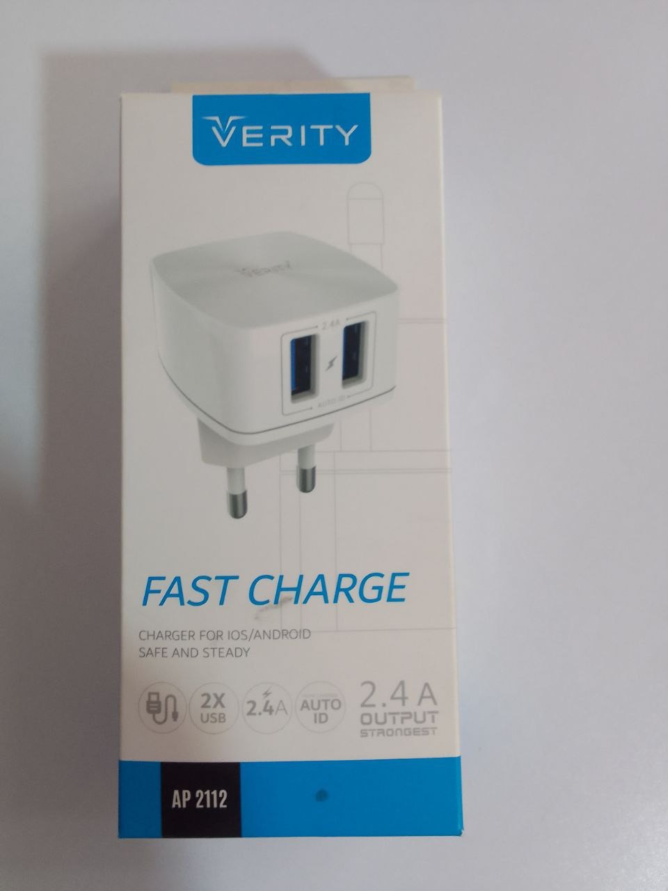 شارژر دیواری وریتی مدل AP-2112همراه کابل میکروusb