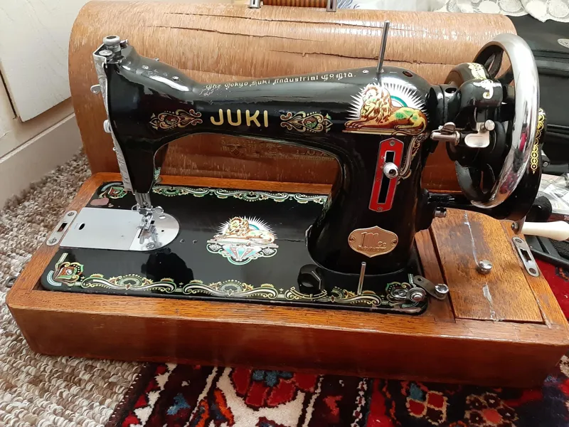چرخ خیاطی آنتیک ژوکی ژاپن قابل استفاده سالم