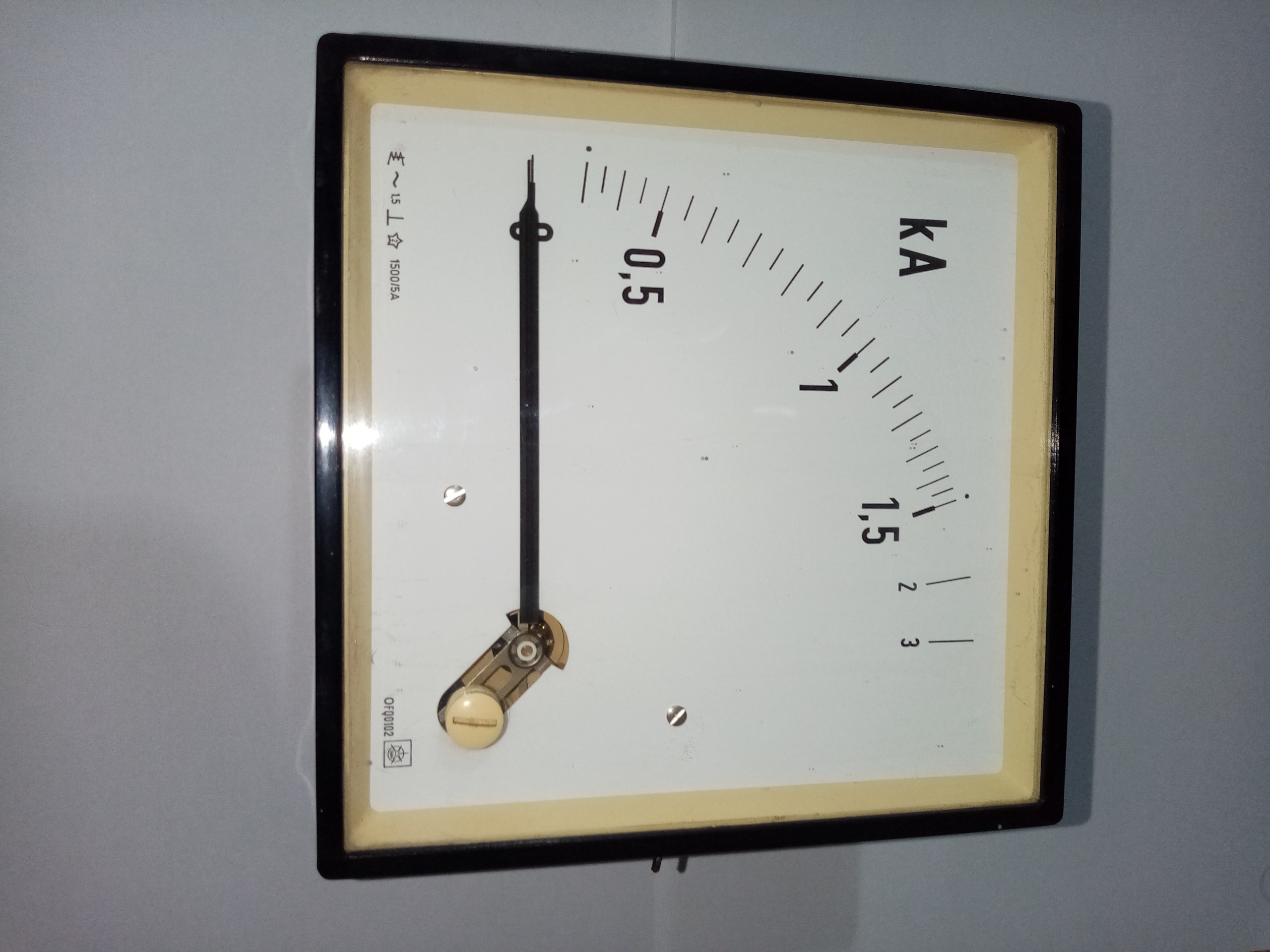 آمپر متر عقربه ای