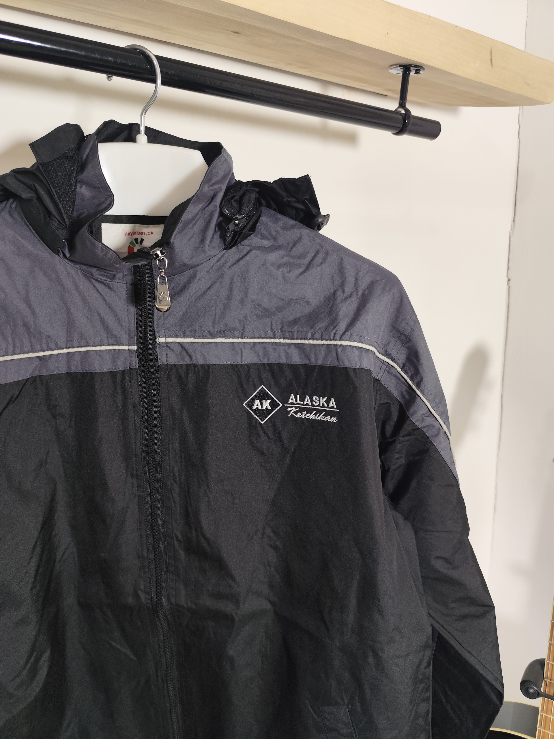 کاپشن بادگیر کد 103