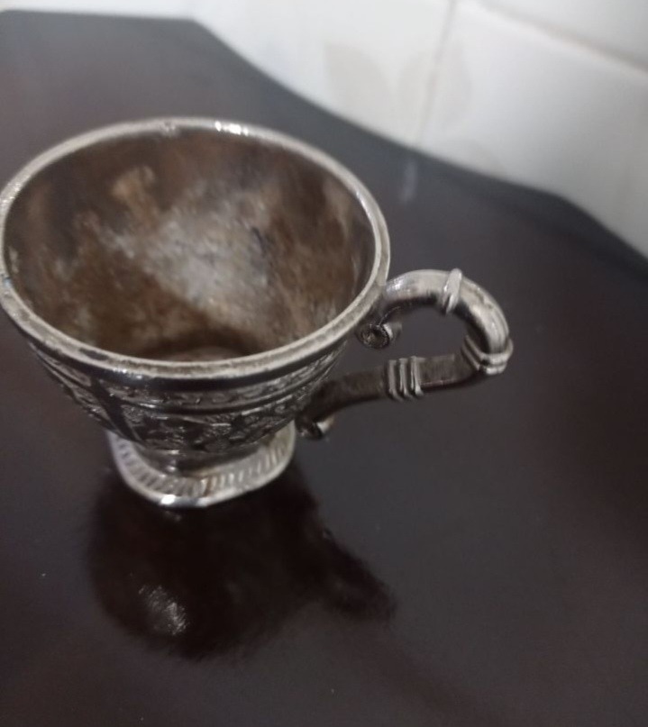 ماگ قدیمی فنجانی