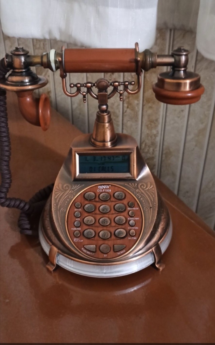 تلفن خانگی سلطنتی