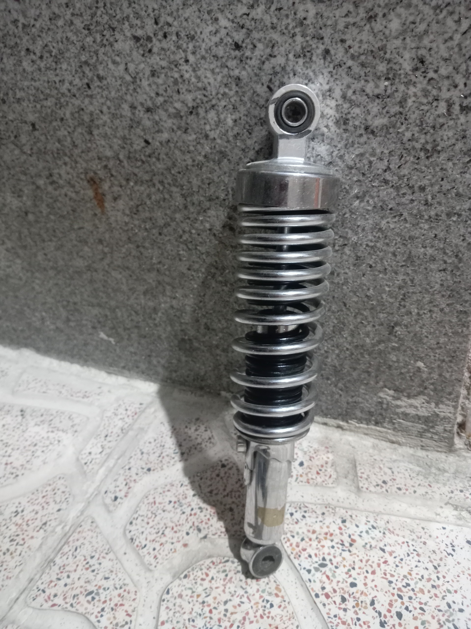 کمک فنر موتورسیکلت