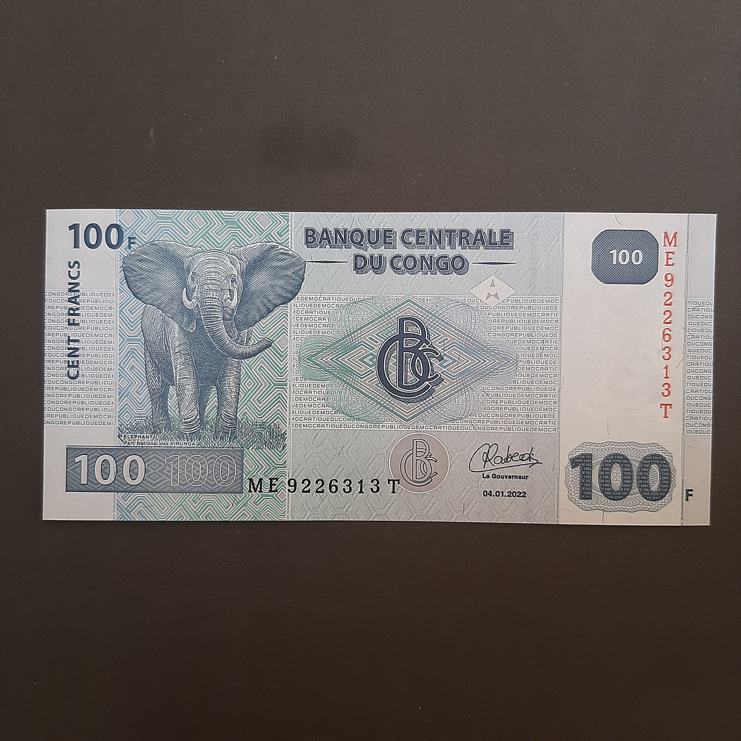 100 فرانک کنگو