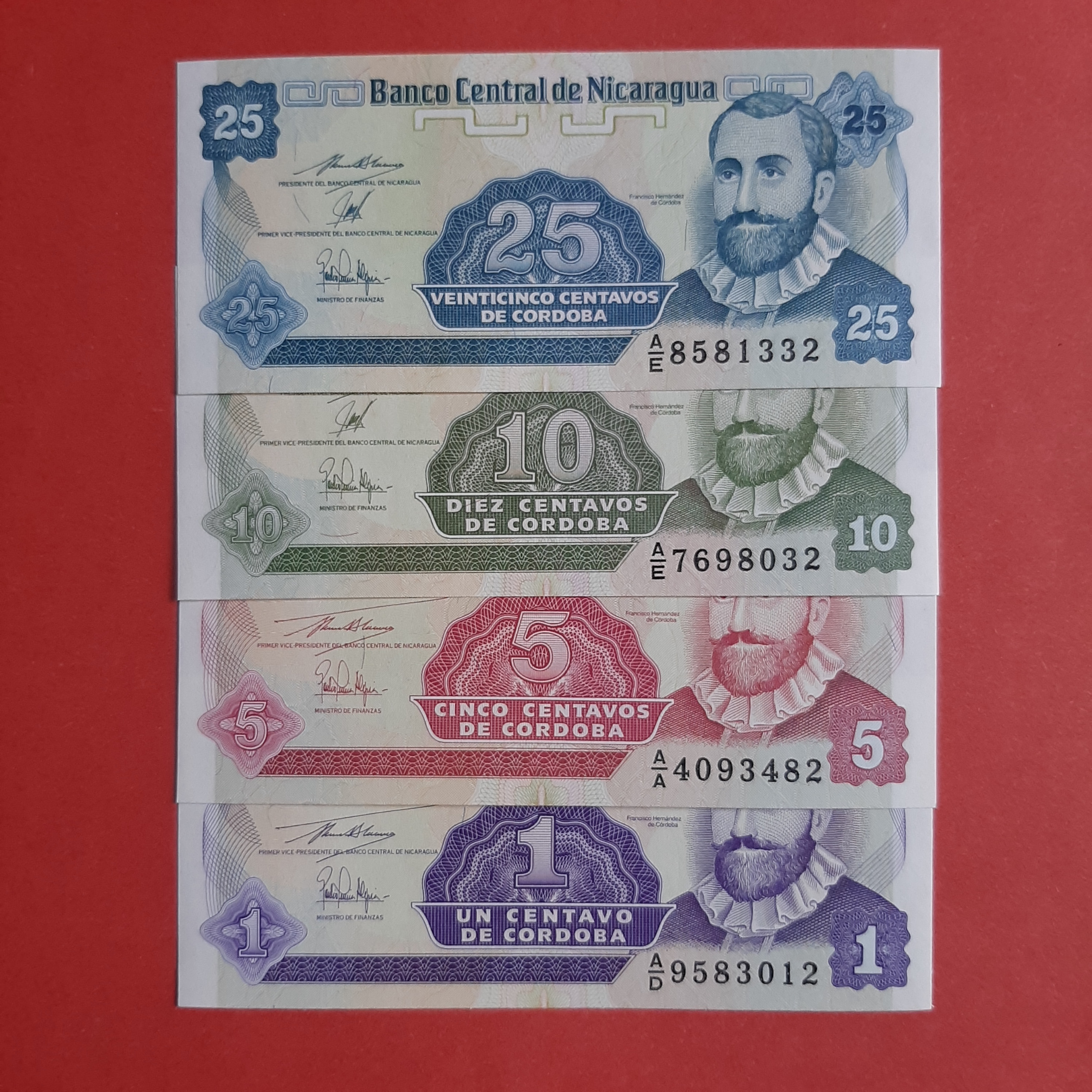 سری چهار اسکناس سنتابو نیکاراگوئه