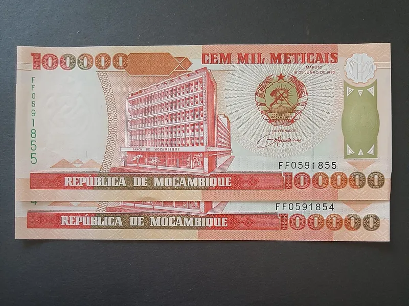 جفت 100 متیکال موزامبیک