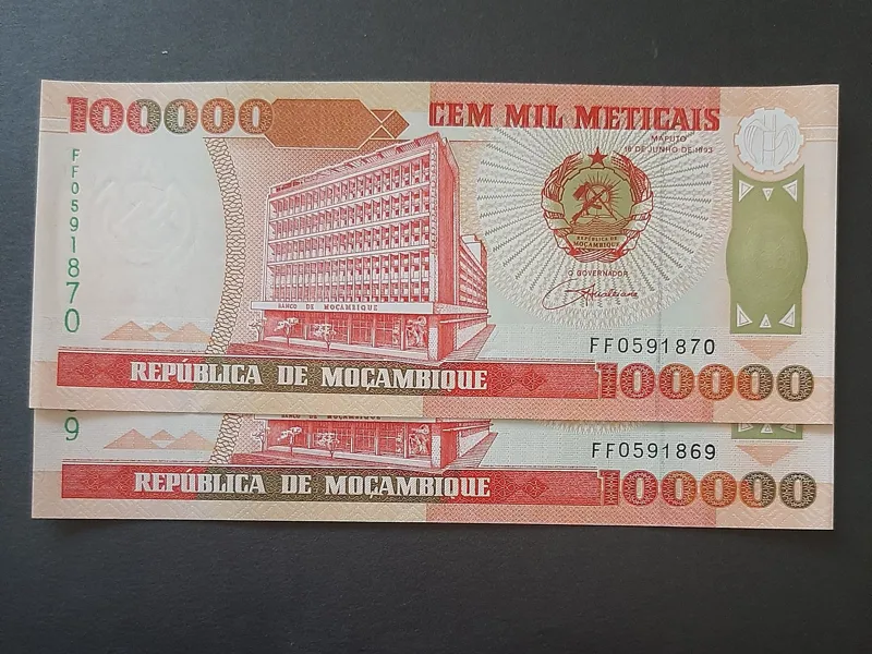 جفت 100 متیکال موزامبیک