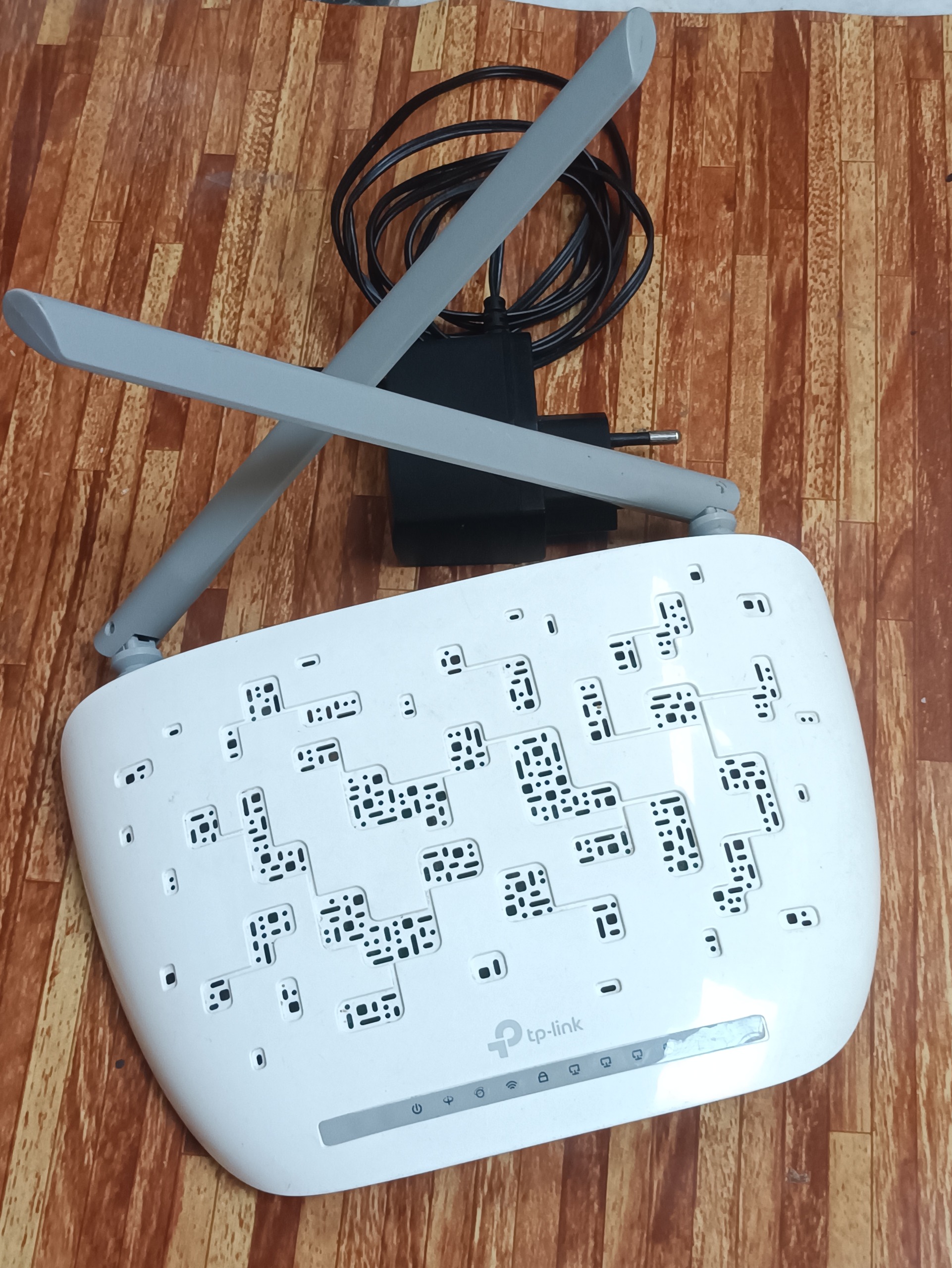 مودم ADSL2 مدل TP-LINK 8961n