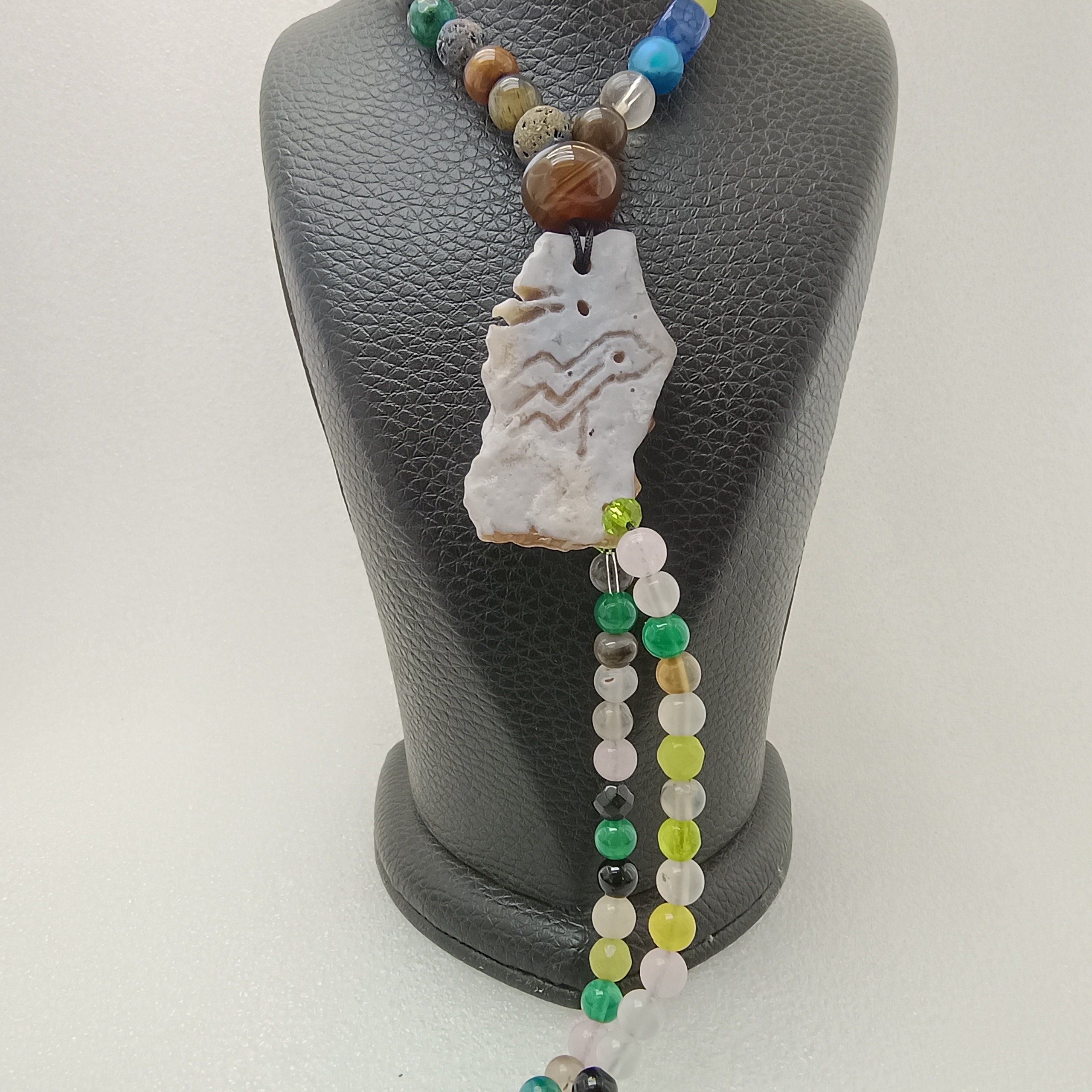 گردنبند سرخپوستی سنگی خاص ه1680