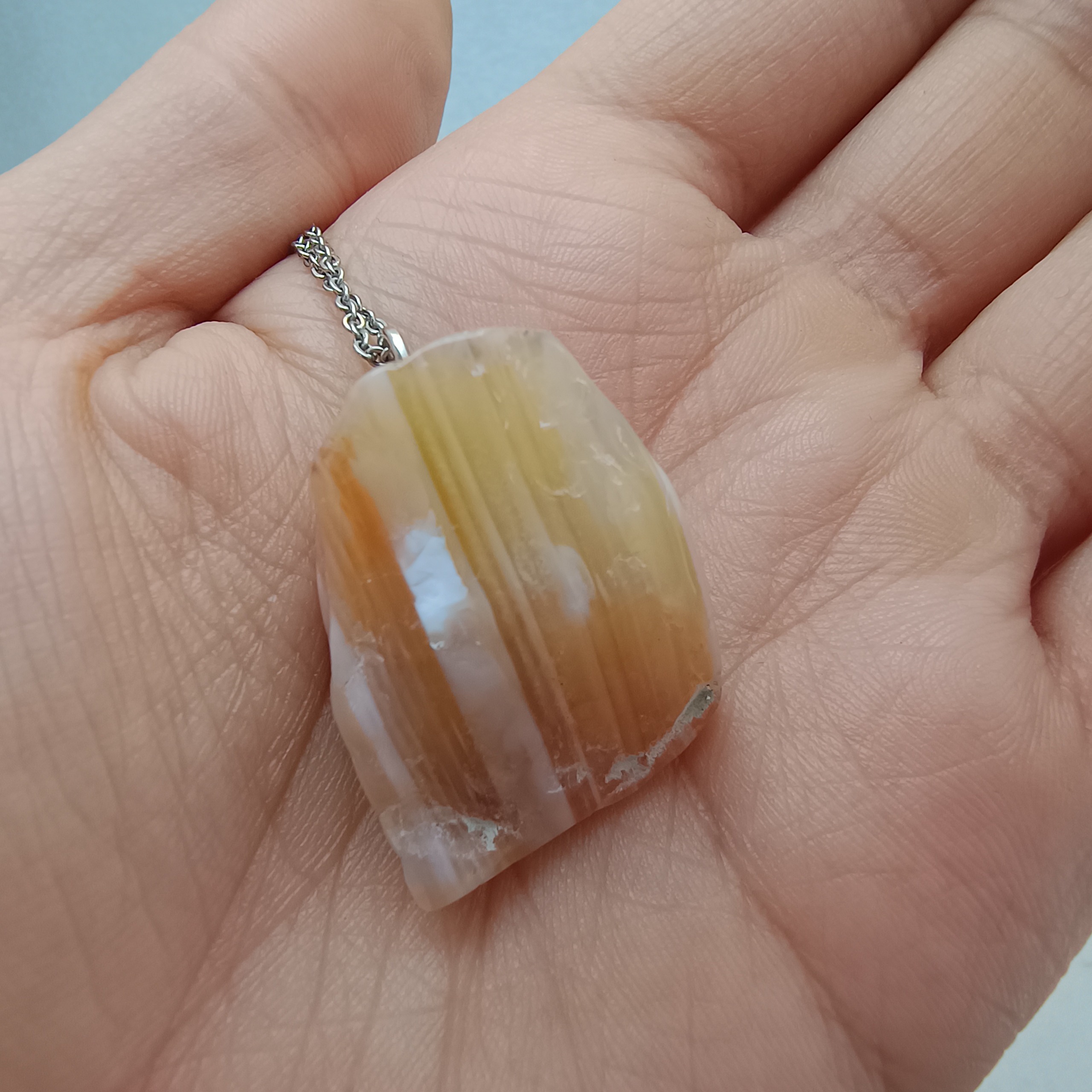 عقیق سلیمانی با زنجیر م670