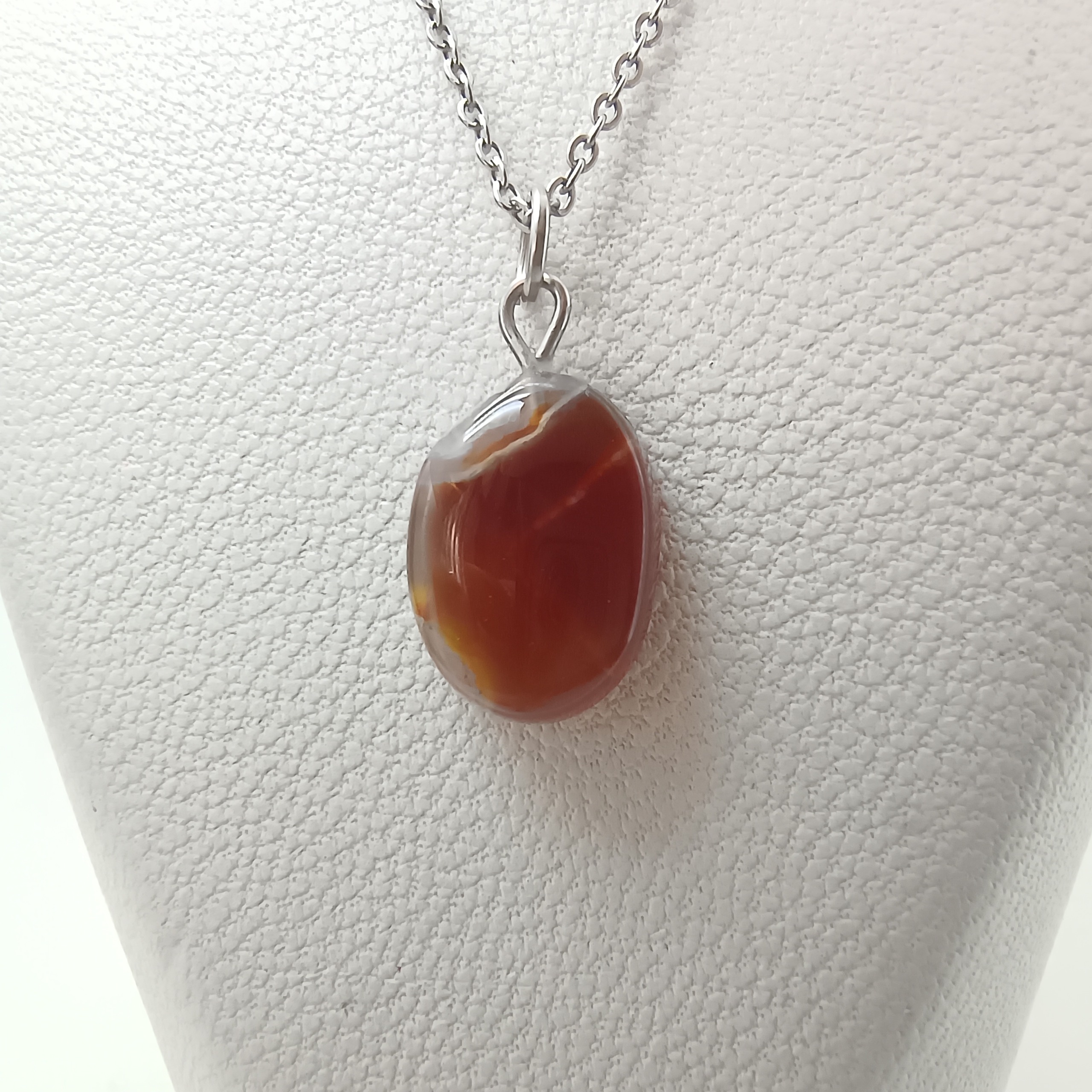 گردنبند عقیق قرمز م770