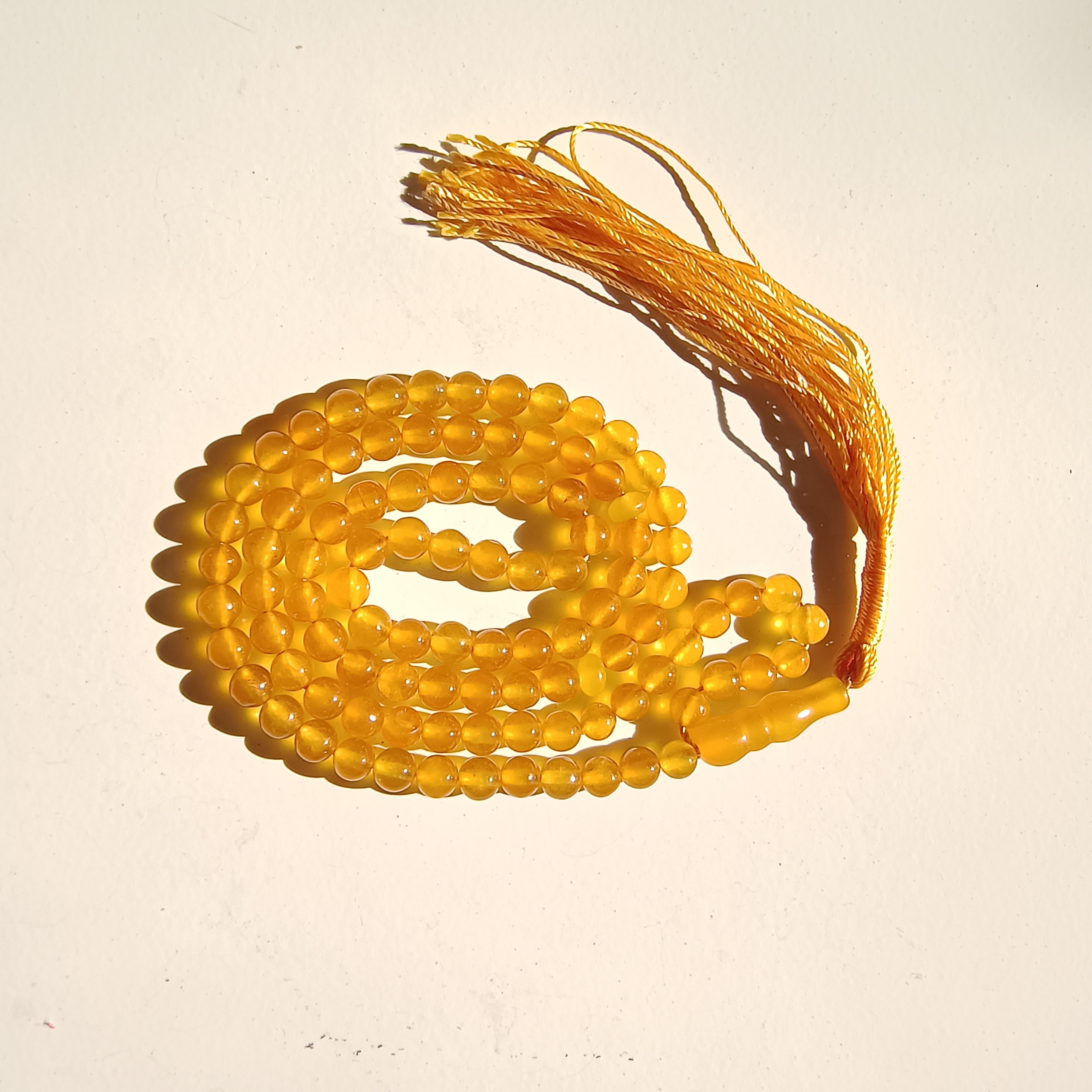 تسبیح جید زرد 101 دانه جدید24