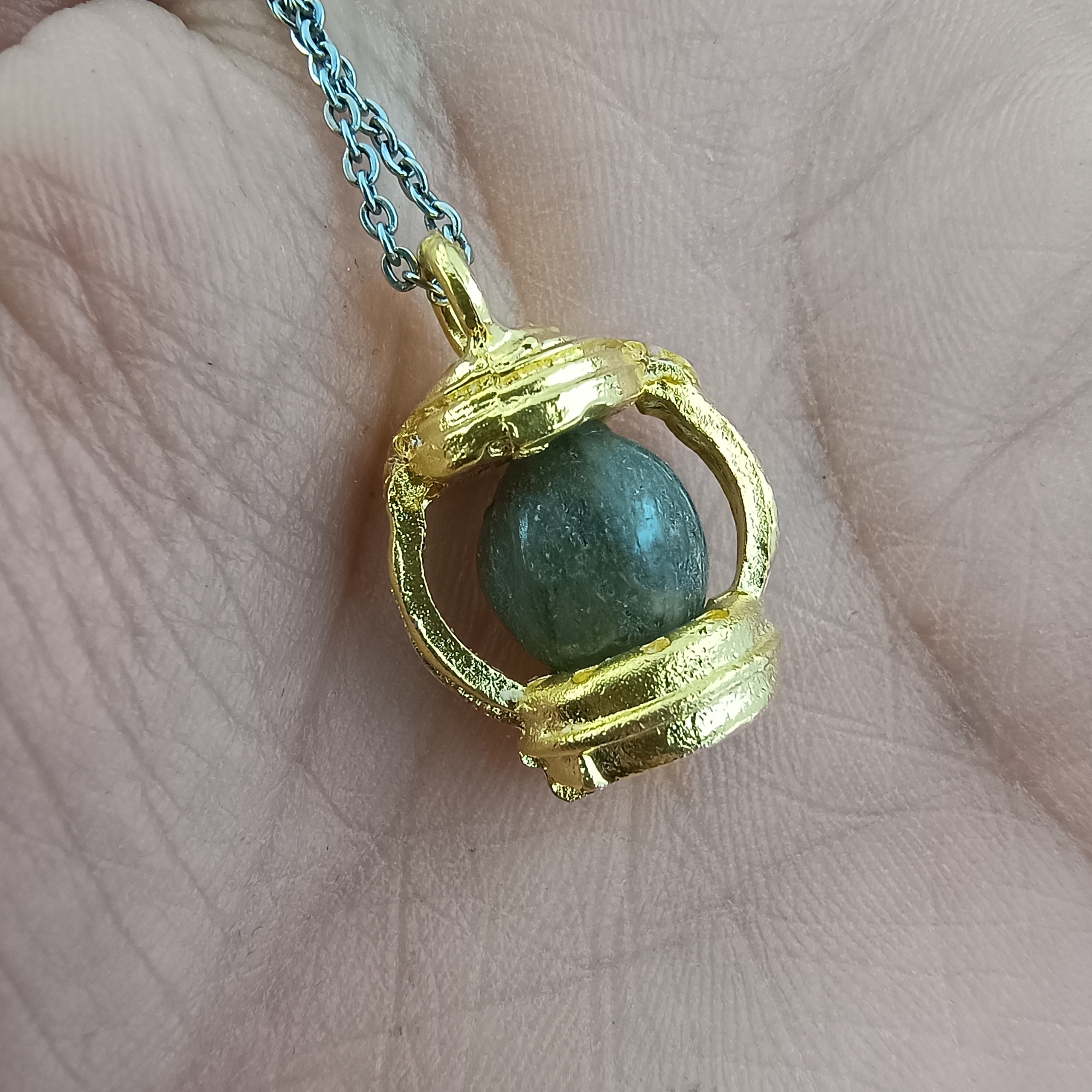 گردنبند لابرادوریت فانوس 1و670