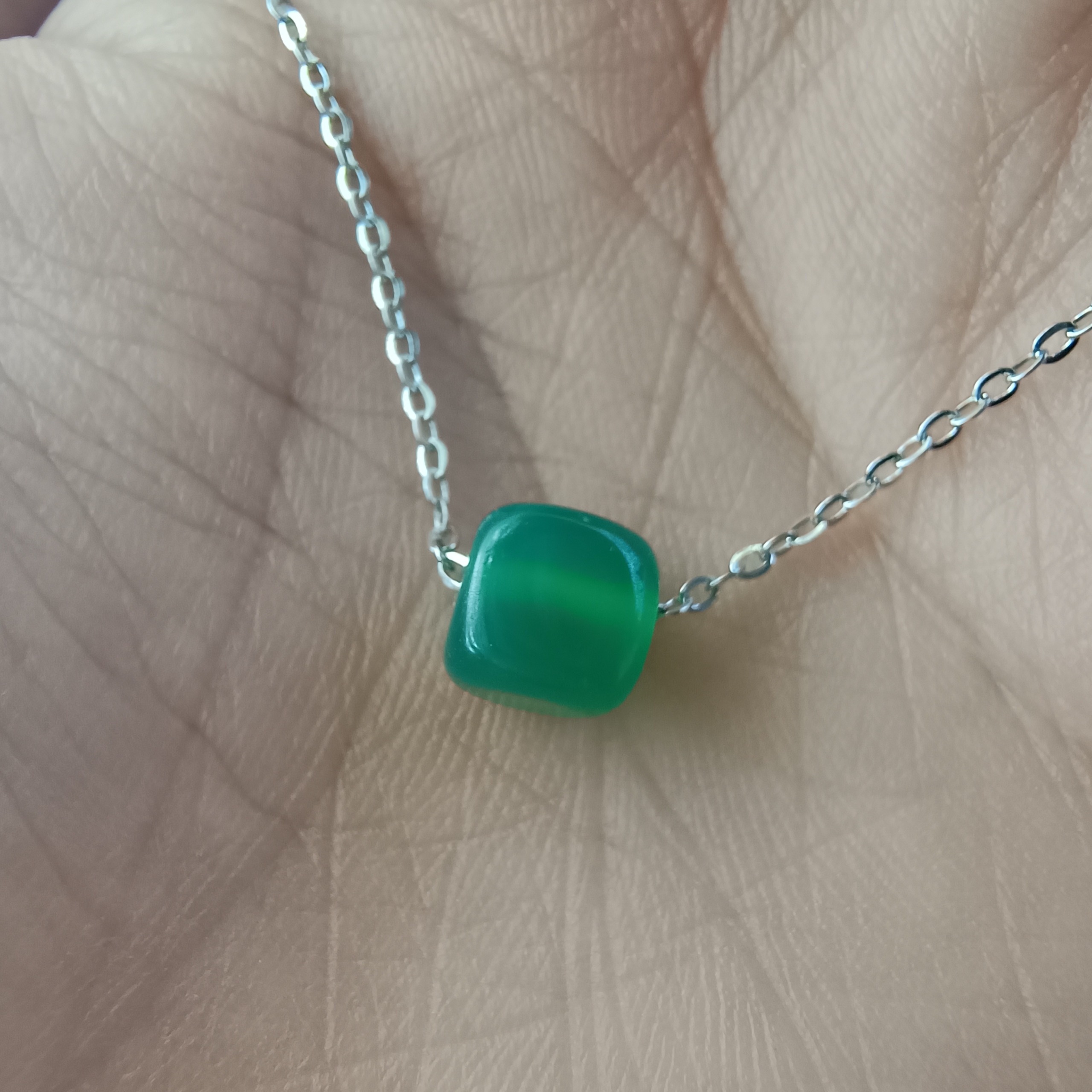 گردنبند عقیق سبز باکسی 120