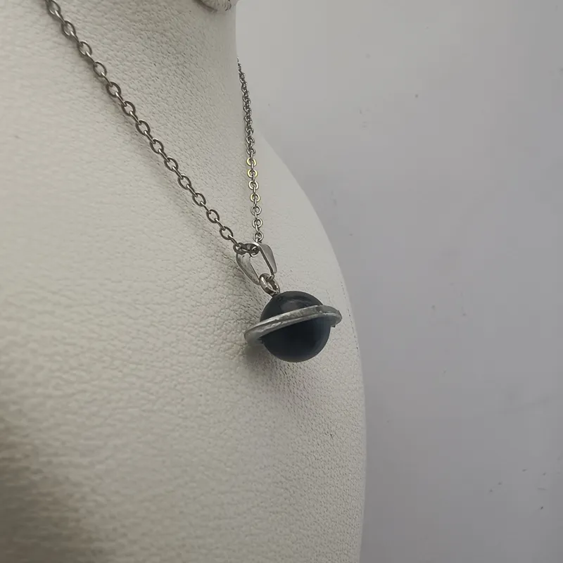 گردنبند زحل با سنگ اونیکس کد237