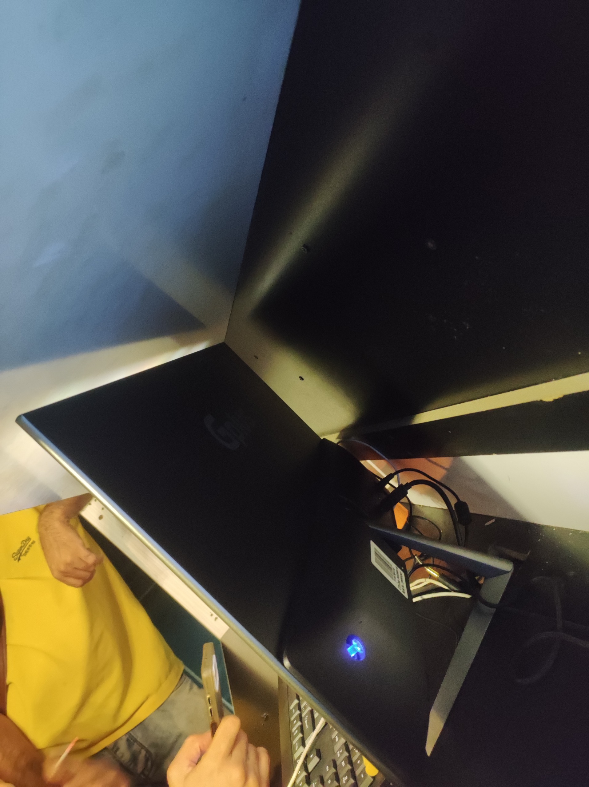مانیتور gplus 24" gdm - 245LN