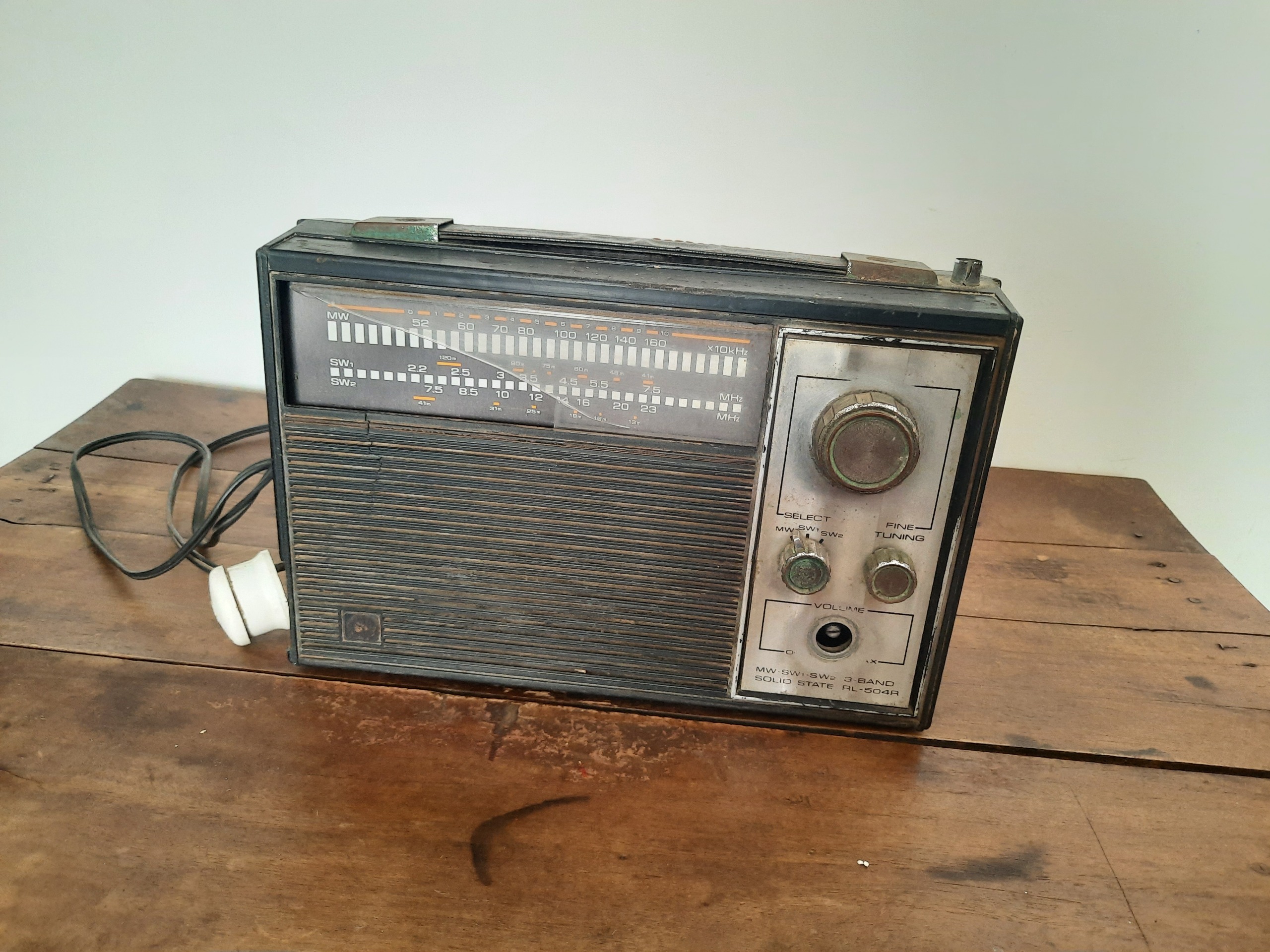 رادیو قدیمی توشیبا(سالم)