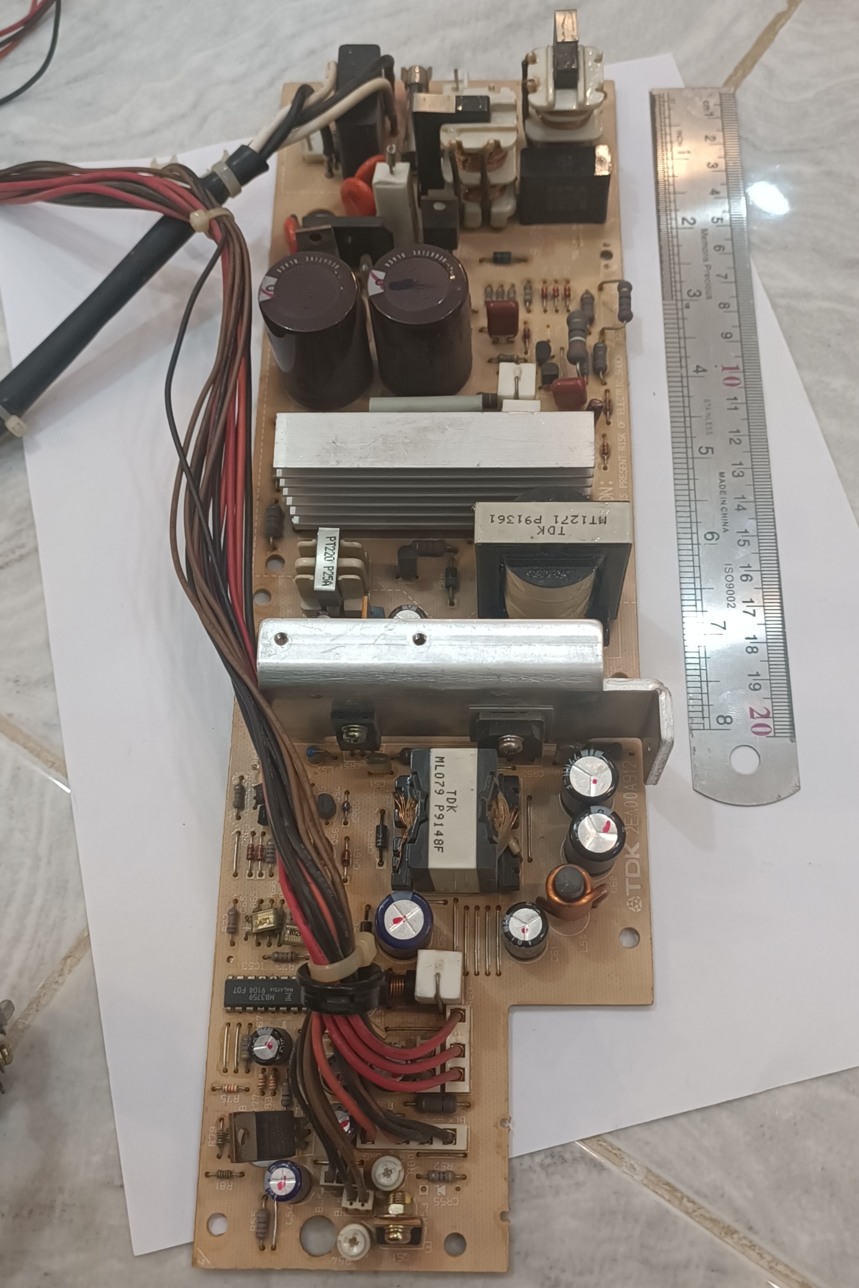 برد منبع تغذیه