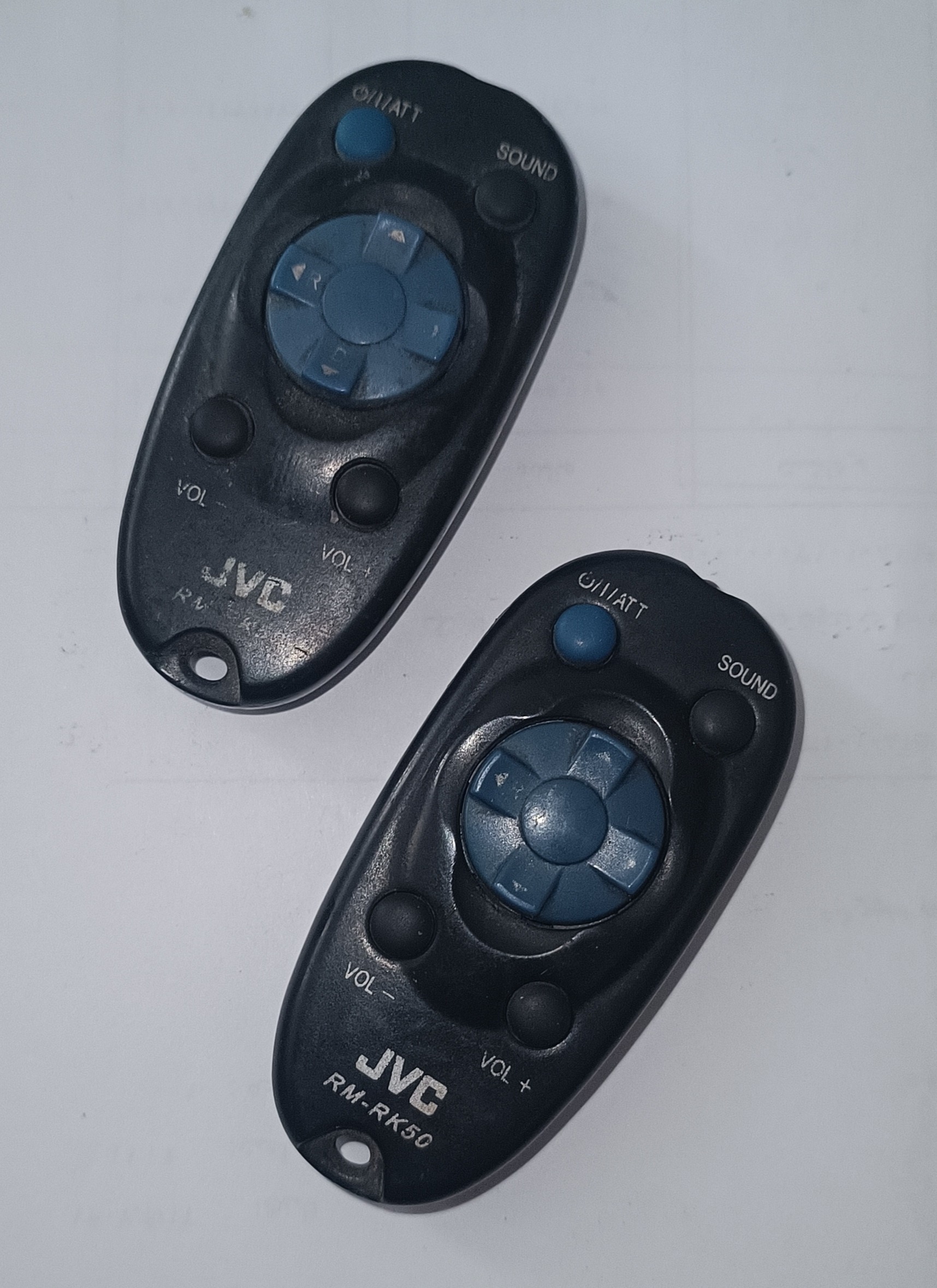 2 عدد ریموت کنترل پخش JVC
