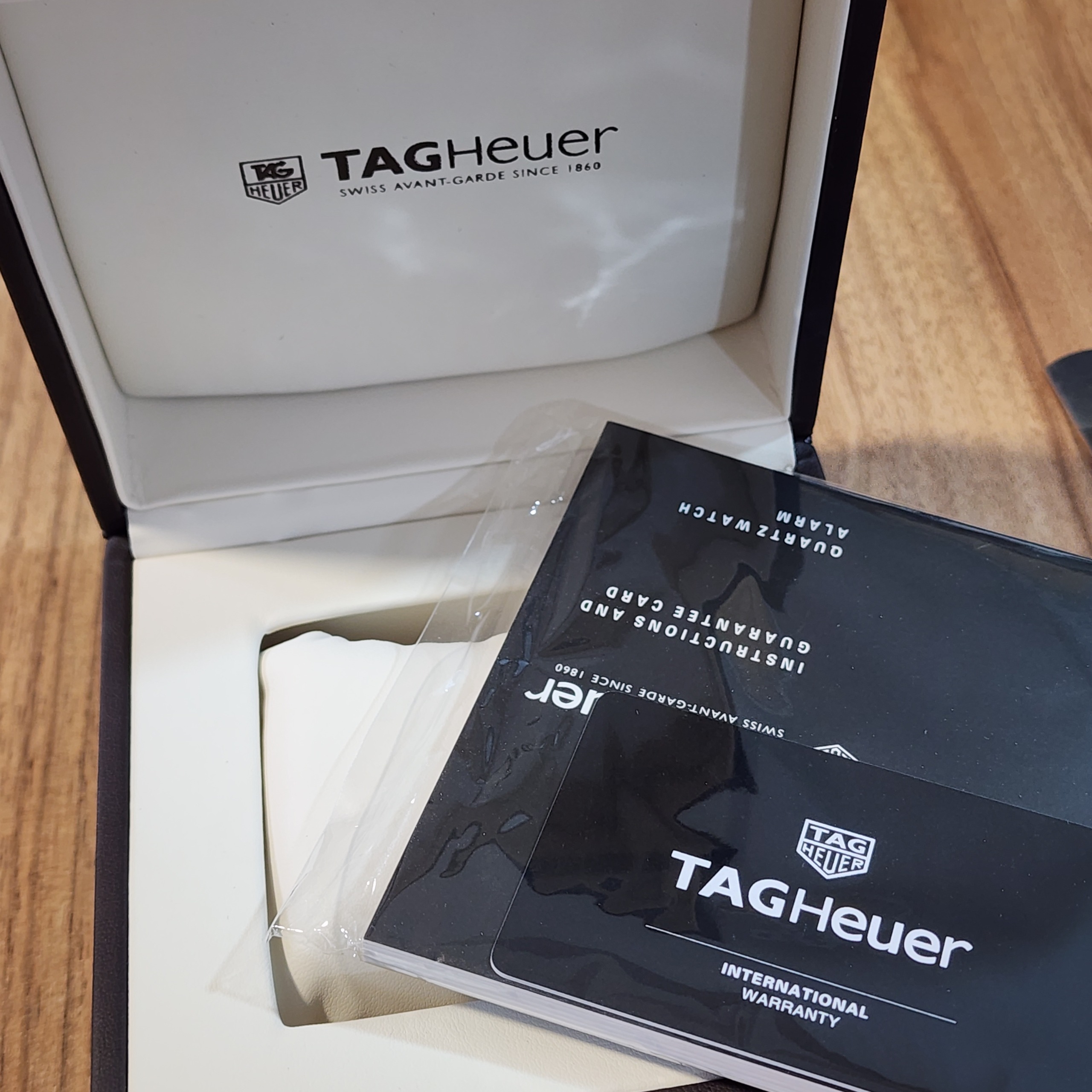 جعبه اوریجینال ساعت TAGHeuer
